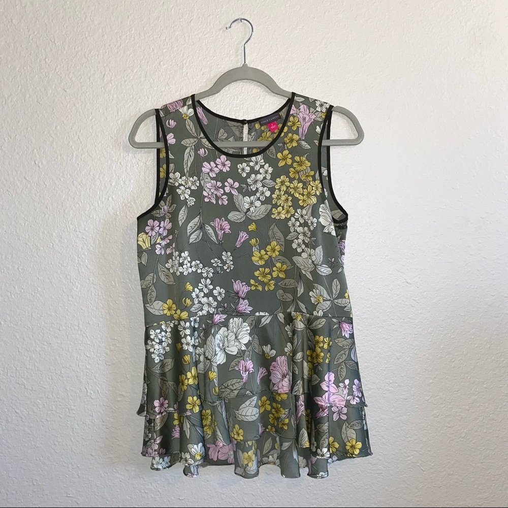 Vince Camuto Green Floral Sleeveless Blouse